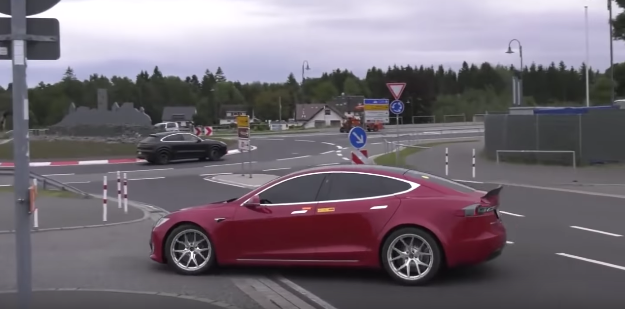Image via YouTube/AutoEvolution