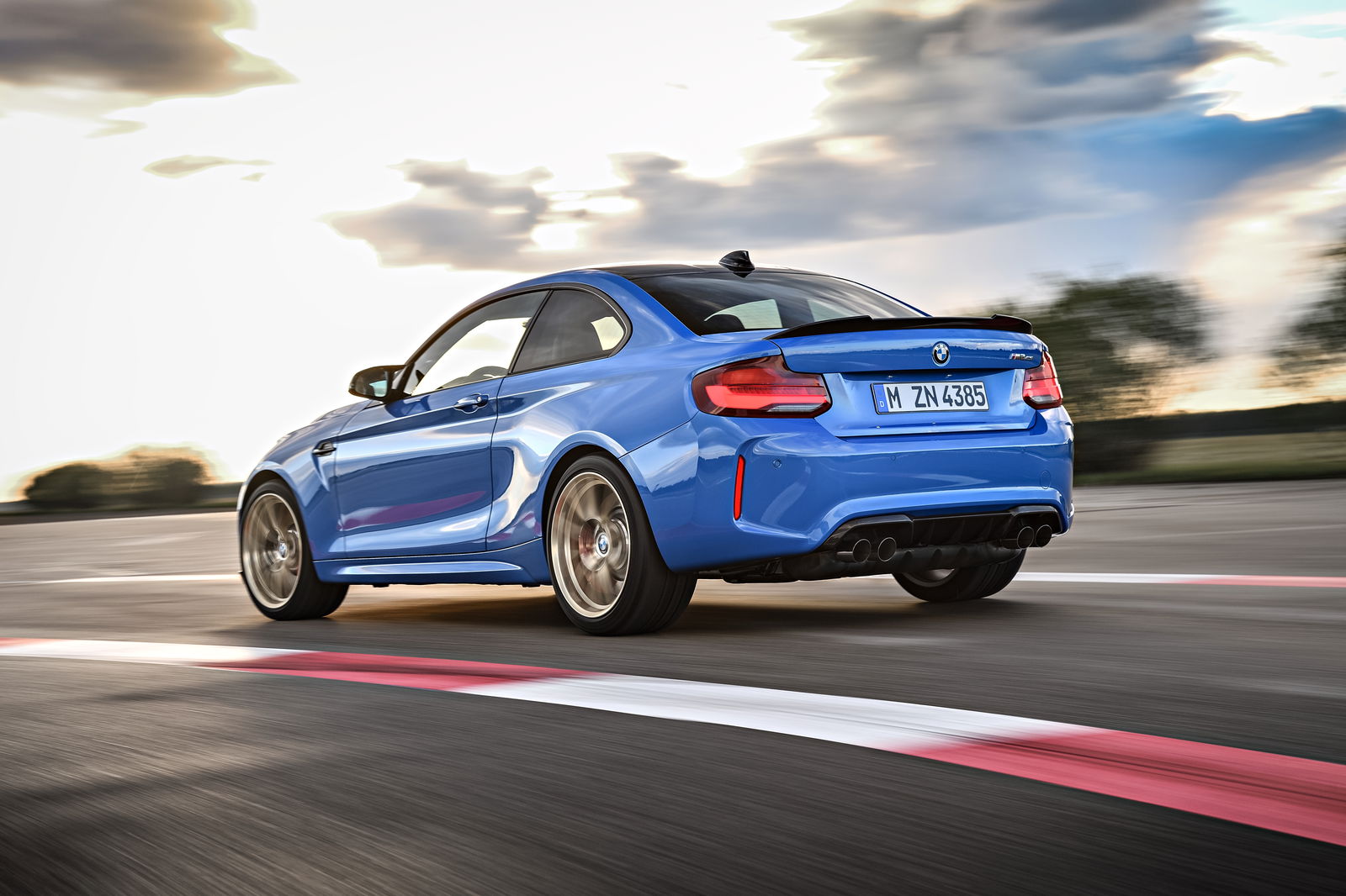 The BMW M2 CS Squeezes M3 Power Into A Manual 2-Series