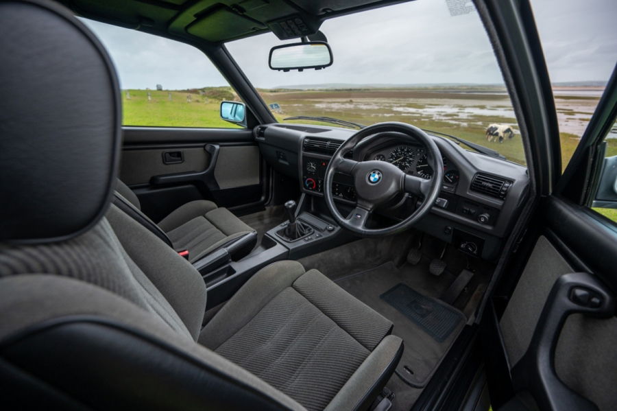 E30 BMW 325i Sport Sells For £51k Because The World Has Lost Its Mind