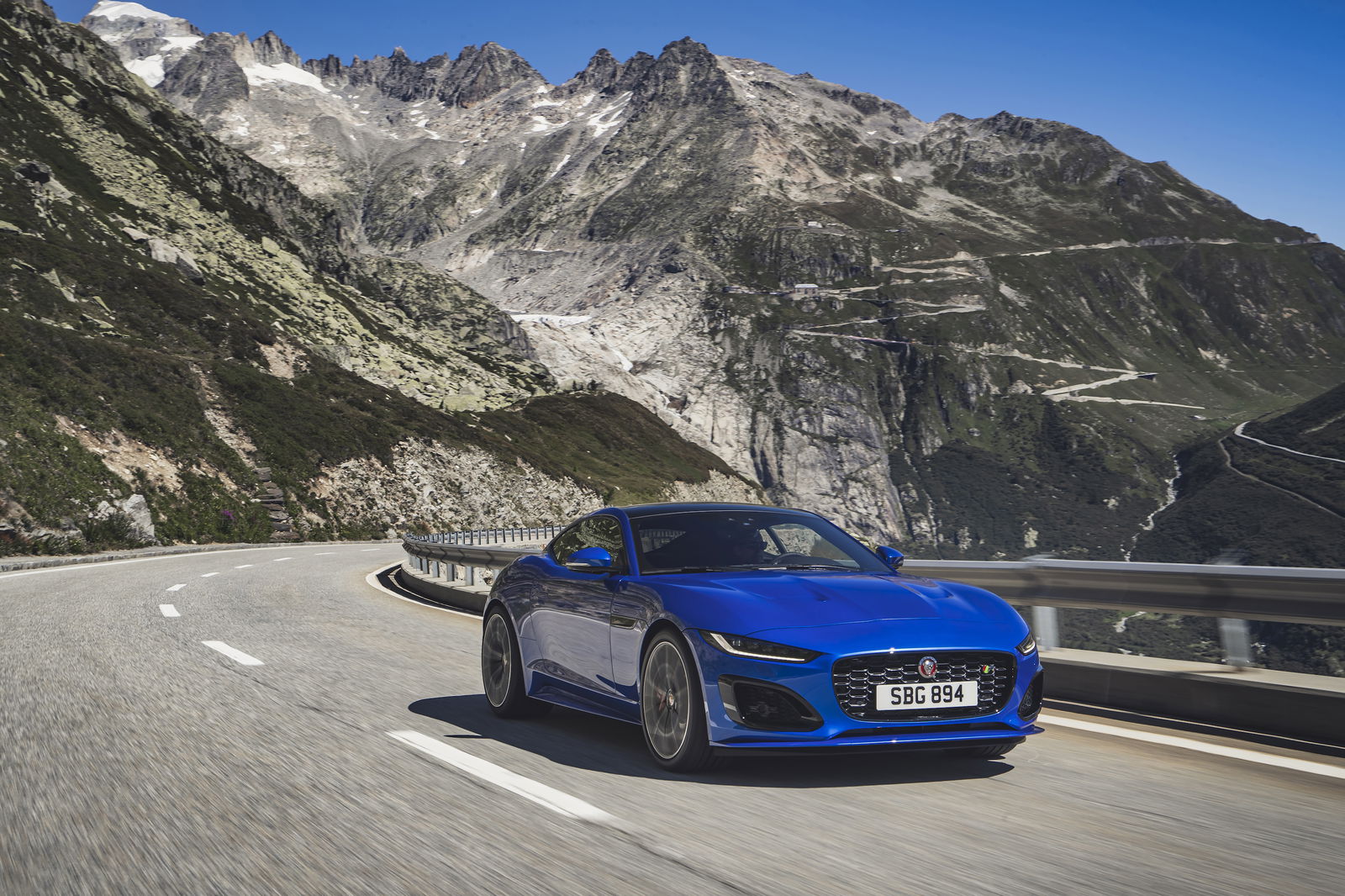 The 2021 Jaguar F-Type Is Here With A New Face But No V6