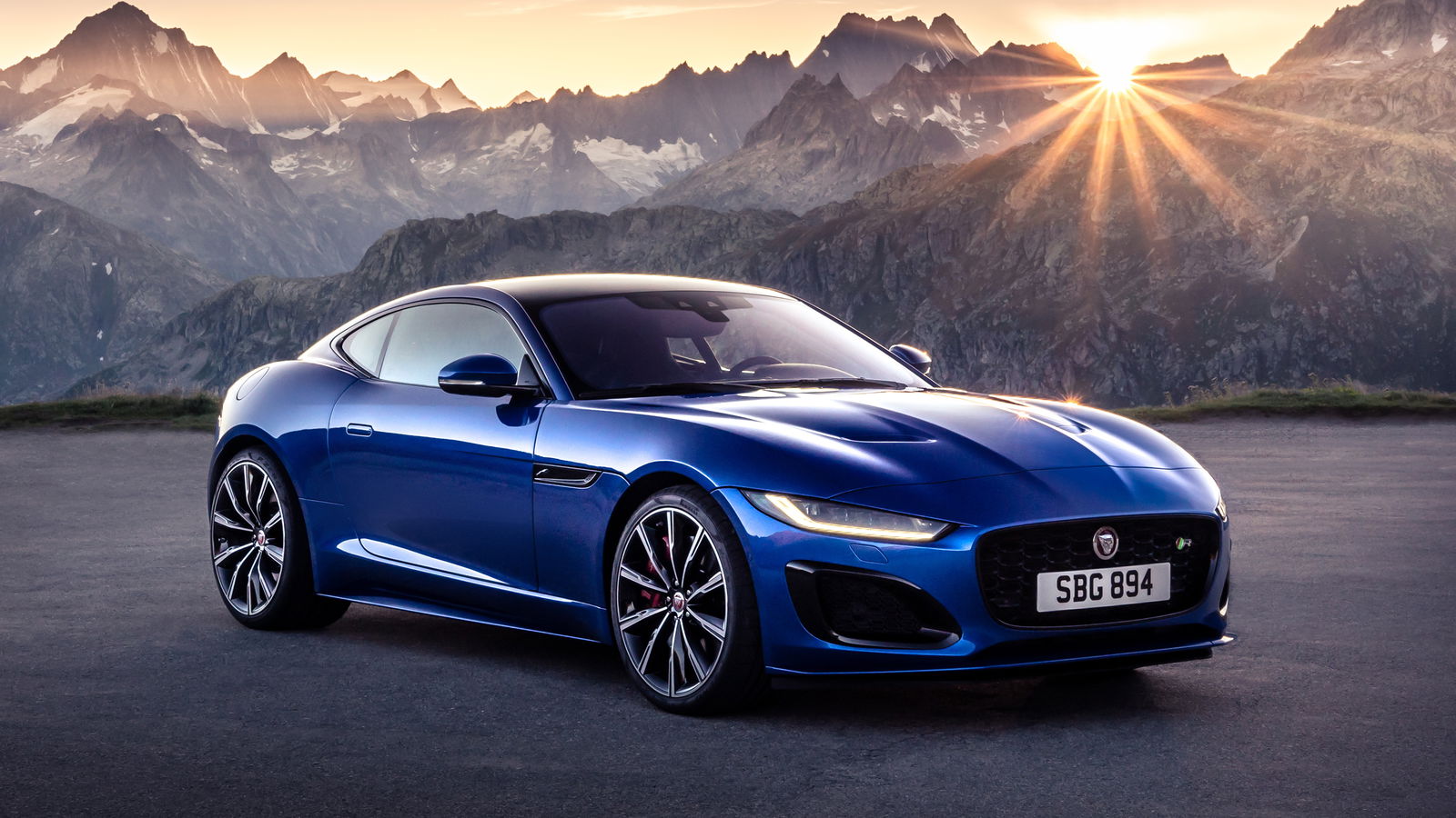 The 2021 Jaguar F-Type Is Here With A New Face But No V6