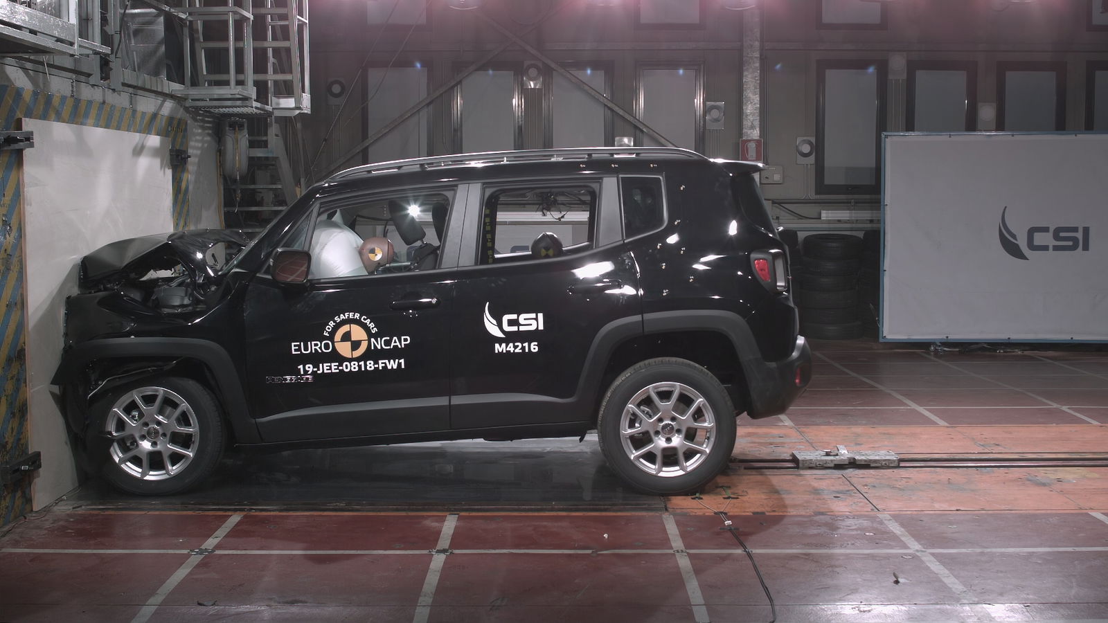 VW Sharan's Door Flies Off During Crash Test, Still Scores Four Stars