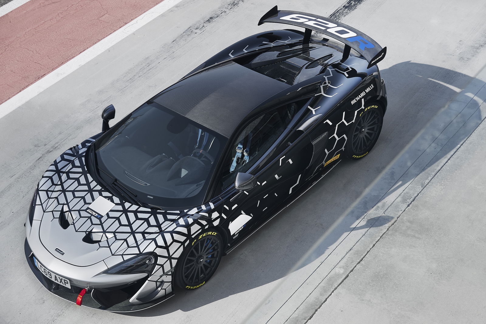 The McLaren 620R Is Road-Legal GT4 Racing Car