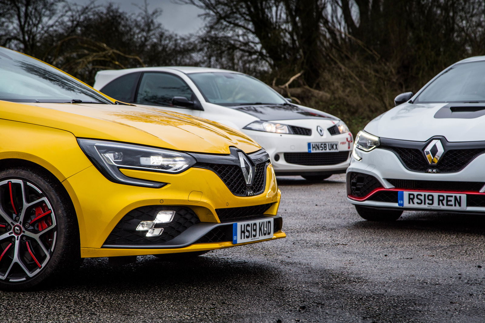 The current-gen Megane RS is a good-looking car, we think