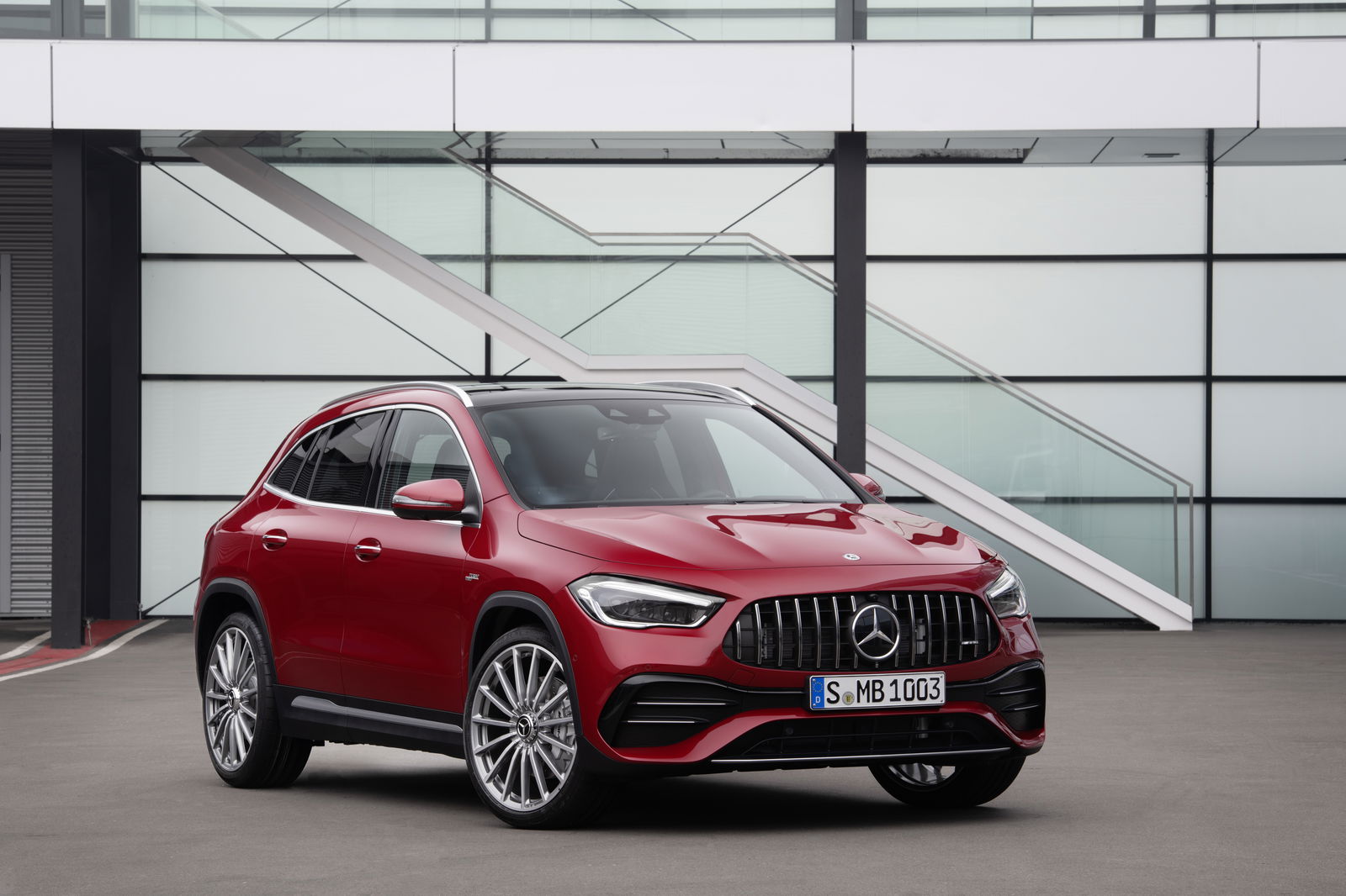 Taller, Shorter And Much More Advanced: Mercedes GLA Revealed