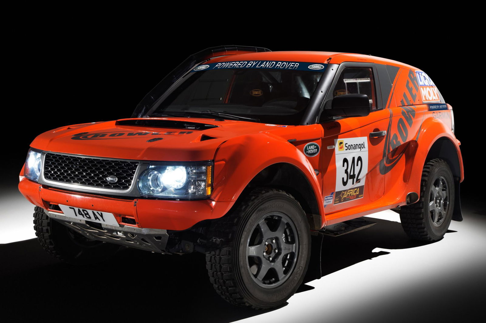 Land Rover Has Bought Off-Road Racing Specialist Bowler