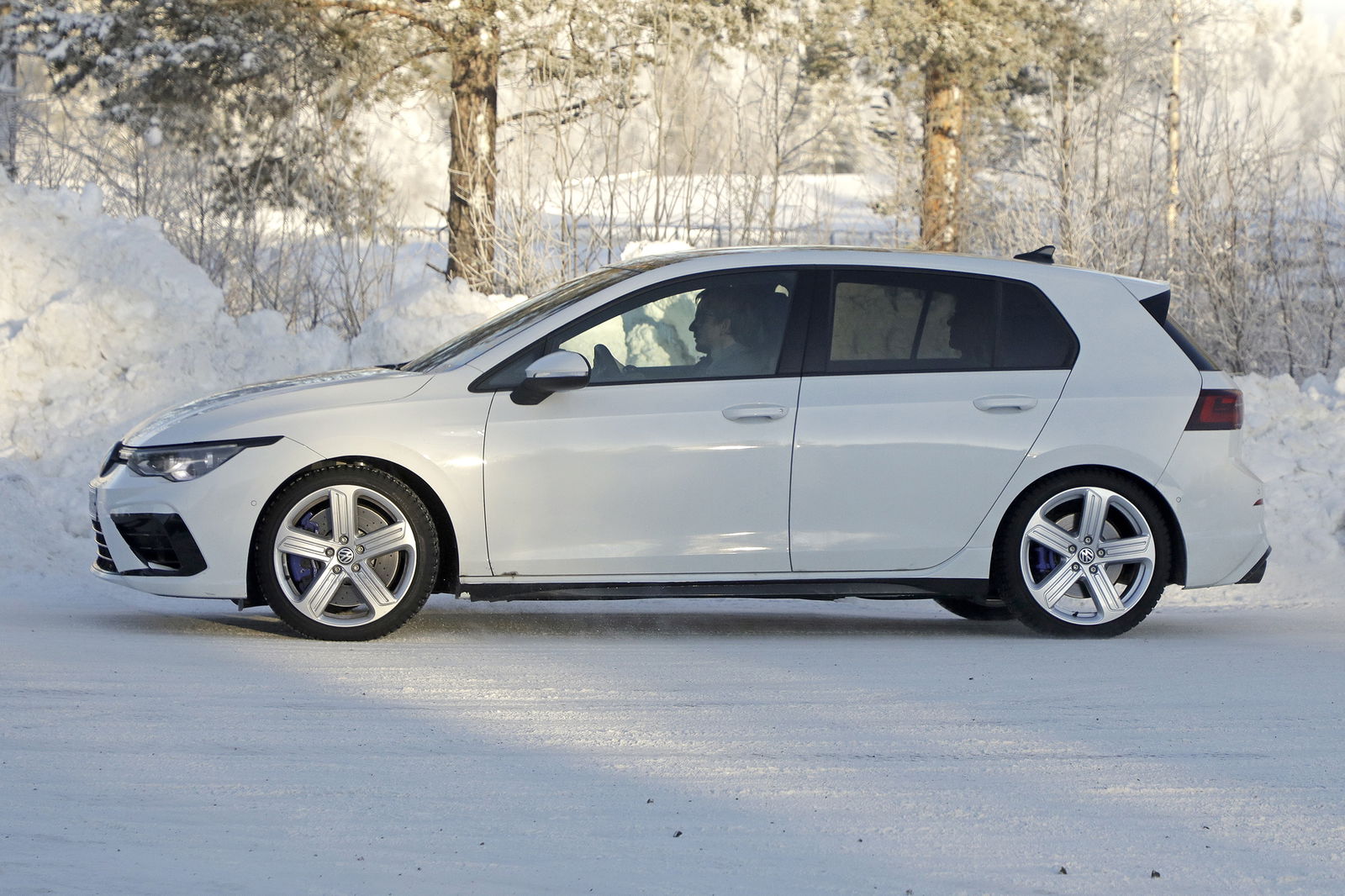 Next VW Golf R Spied From All Angles Without (Much) Camouflage
