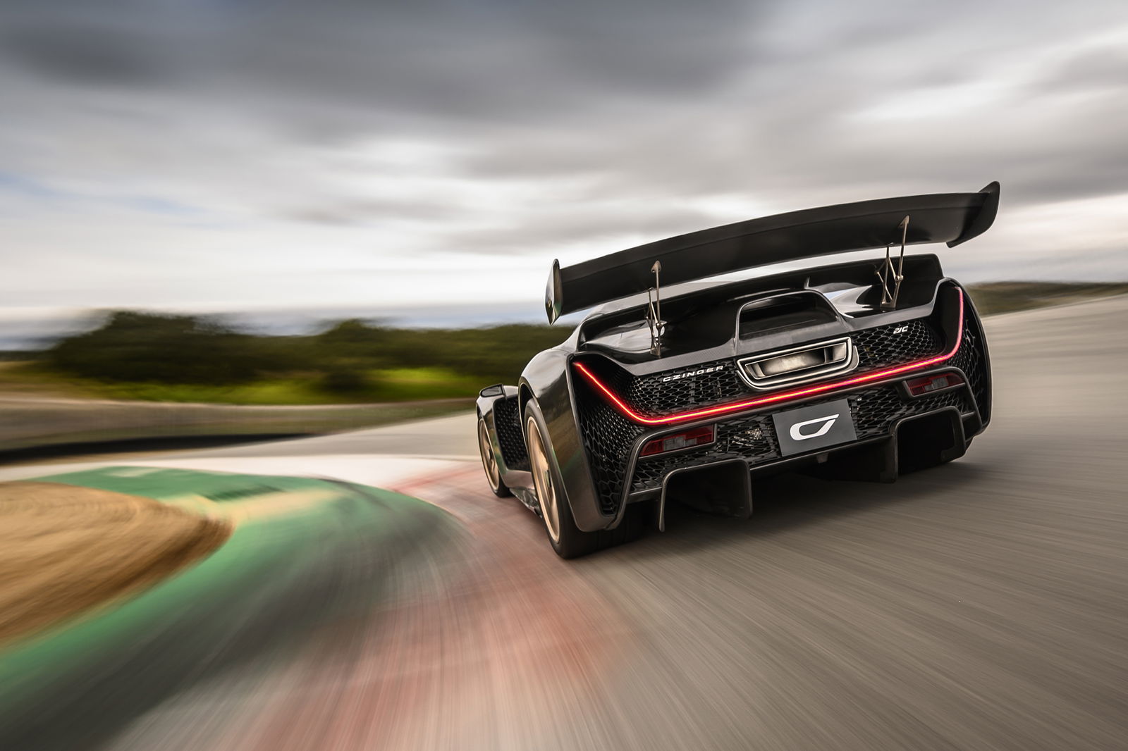 The Hybrid Czinger 21C Uses An 11,000rpm 2.9-Litre Twin-Turbo V8