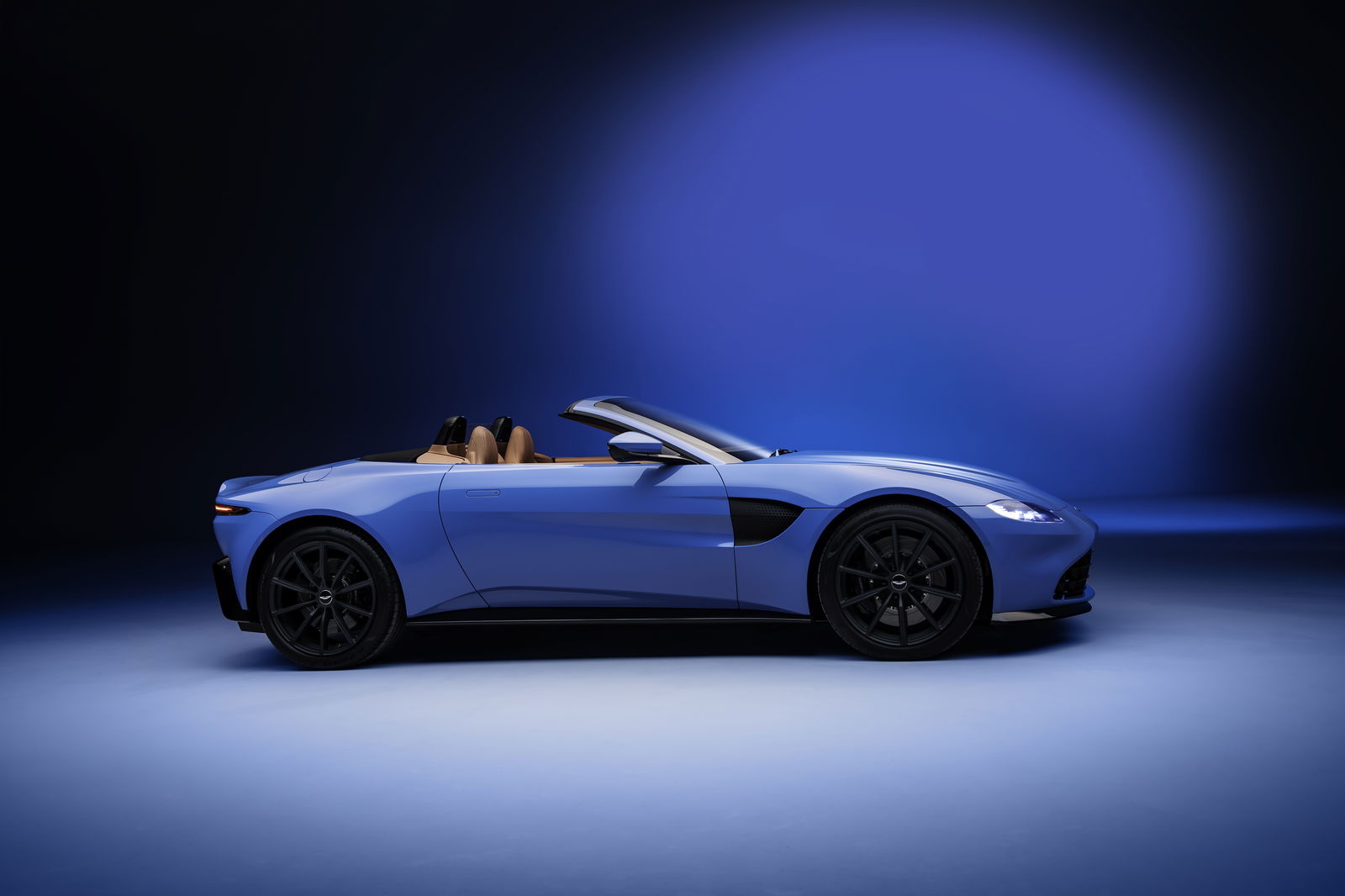 The 503bhp Aston Martin Vantage Roadster Is Here With A New Face