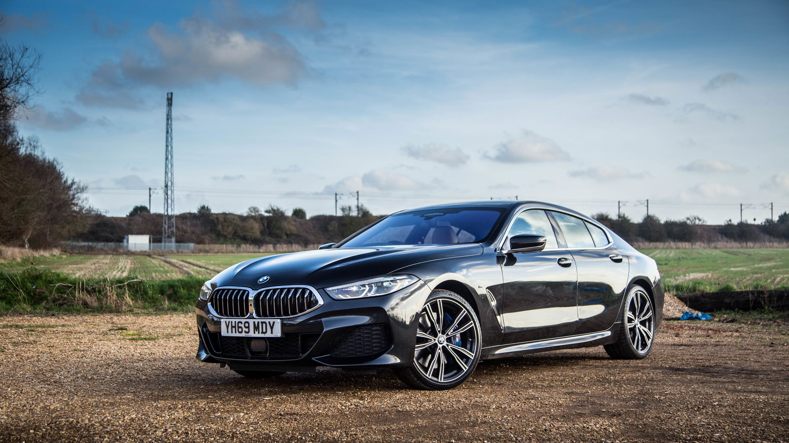 5 21st Century Gadgets We’d Love To See In Every Car