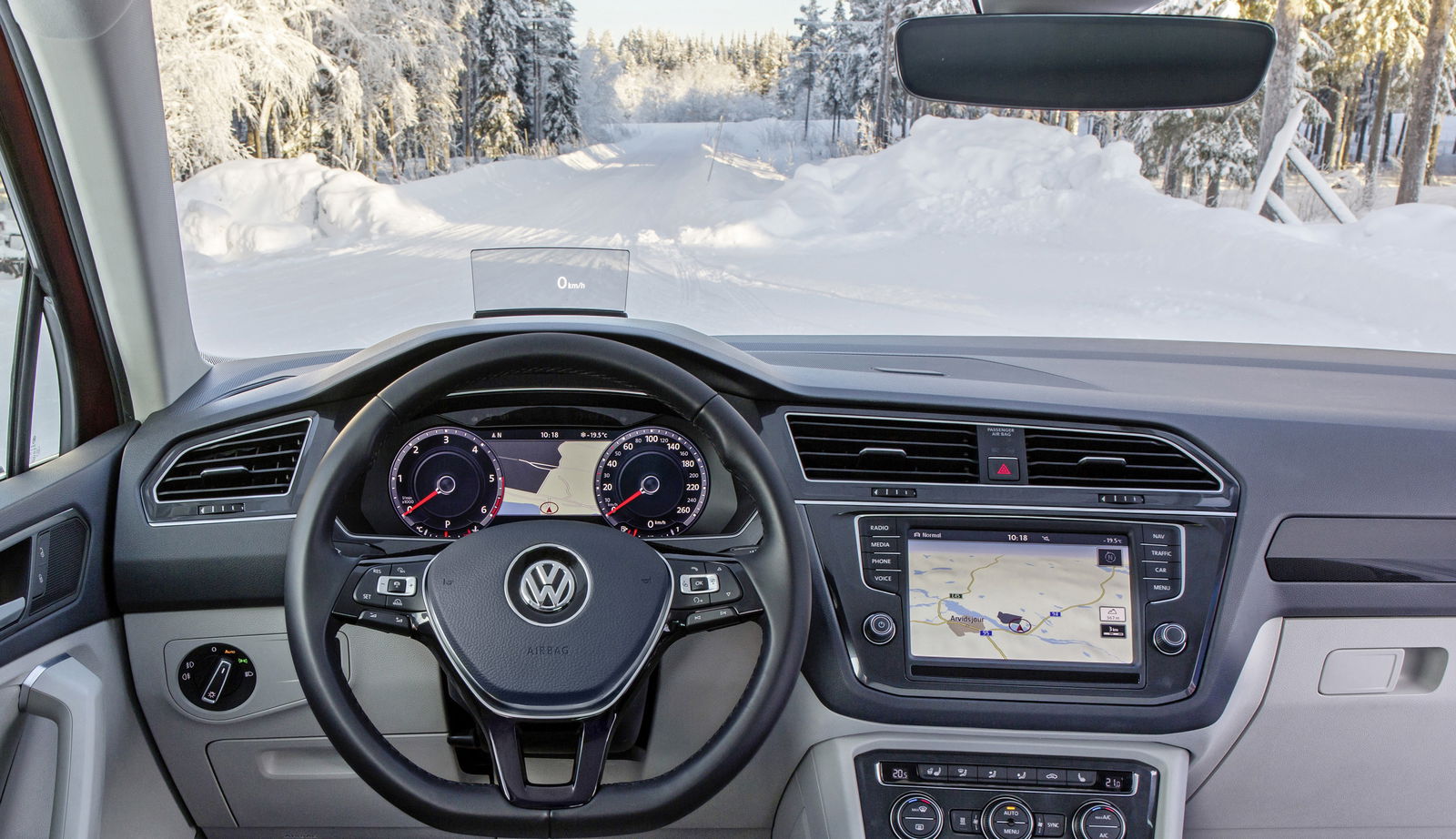 5 21st Century Gadgets We’d Love To See In Every Car