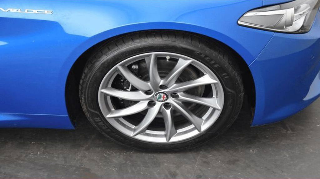 Live Out Your Alfa Giulia GTA Fantasies With A £20k, 276bhp Veloce
