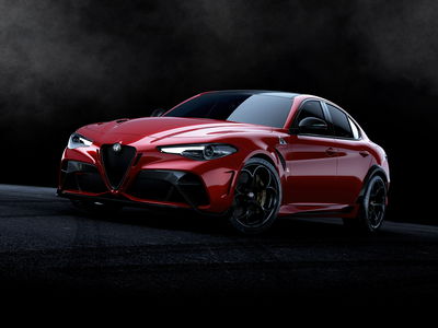 The Alfa Romeo Giulia GTA And GTAm Are 533bhp, Track-Ready Birthday Presents