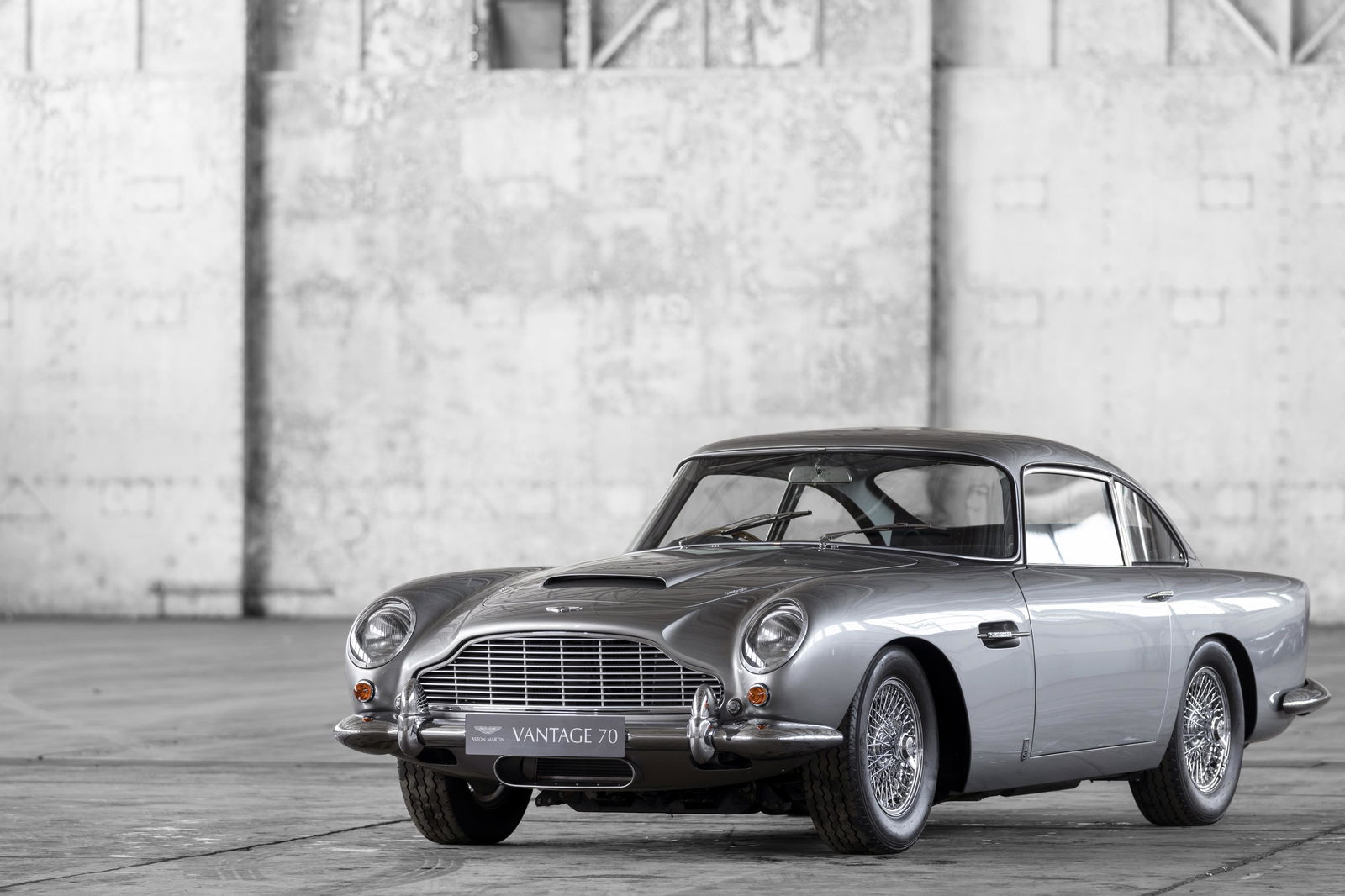 Aston Martin Is Celebrating 70 Years Of Vantage With Wallpaper Perfection
