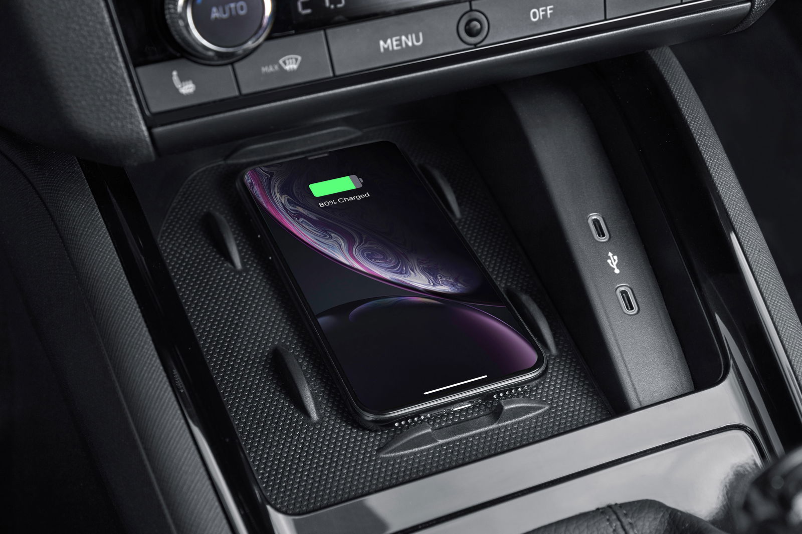 5 21st Century Gadgets We’d Love To See In Every Car