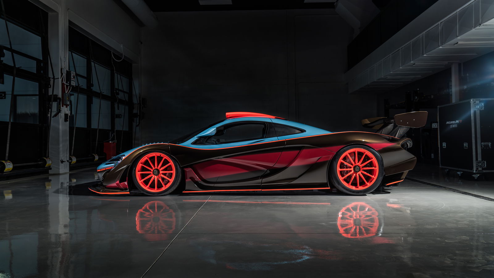 The Lanzante McLaren P1 GTR-18 Is A Longtail, Gulf-Liveried Beauty