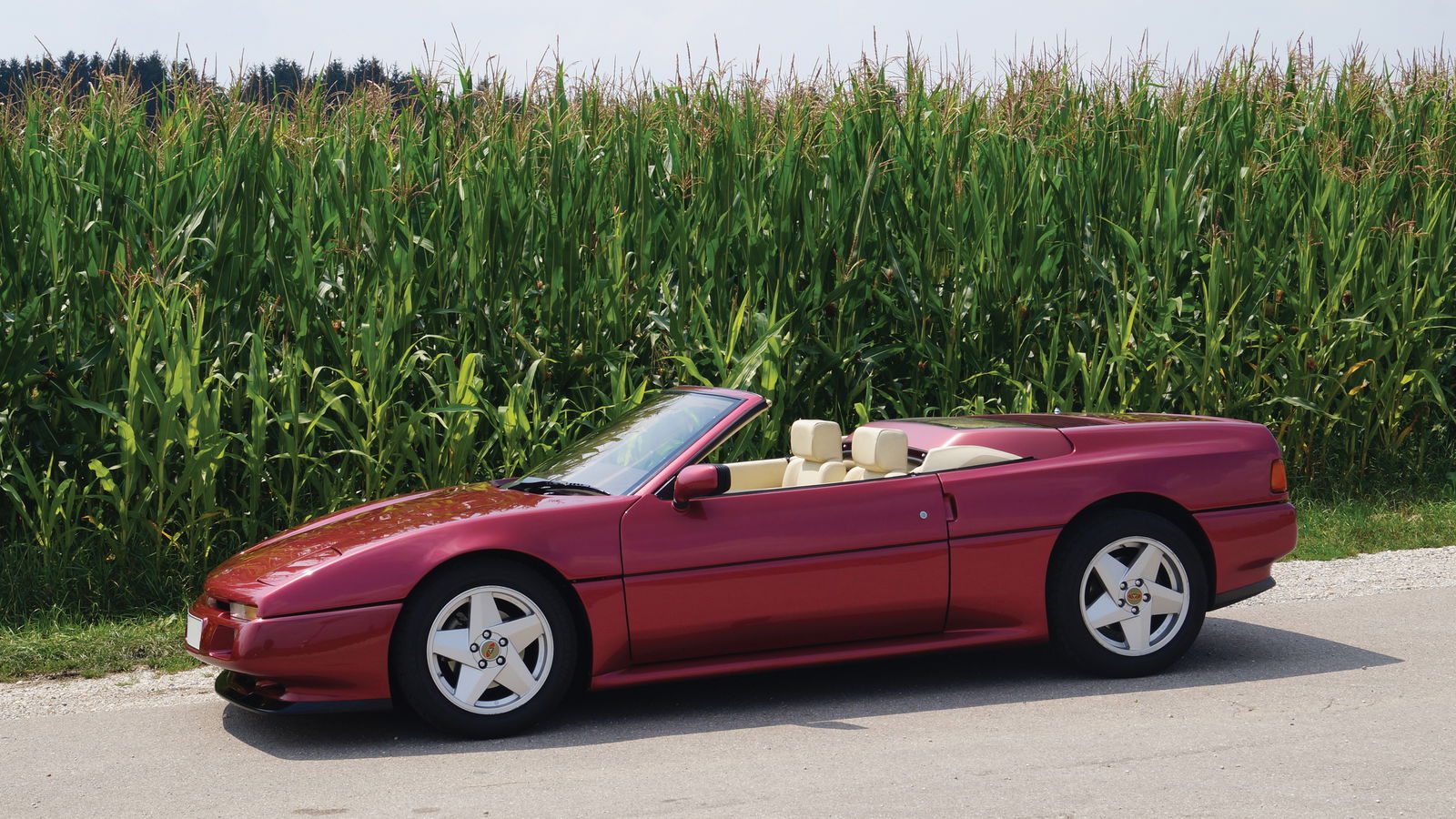 Satisfy Your Weird 90s Supercar Cravings With This Venturi Transcup 260