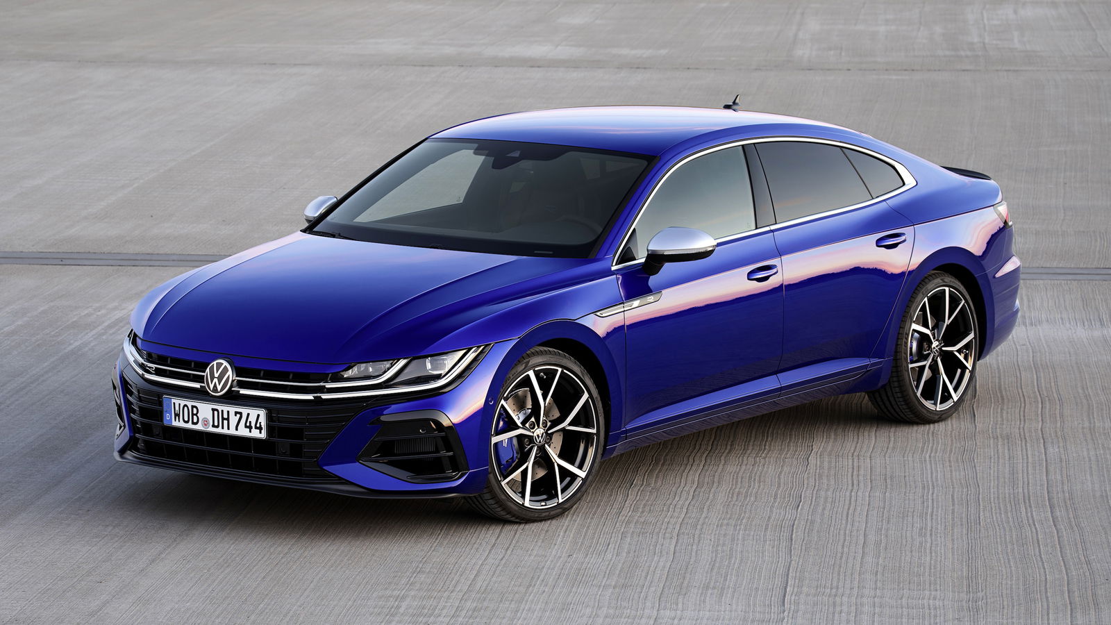 The 316bhp VW Arteon R Is Here And You Can Have It As A 'Shooting Brake' Wagon