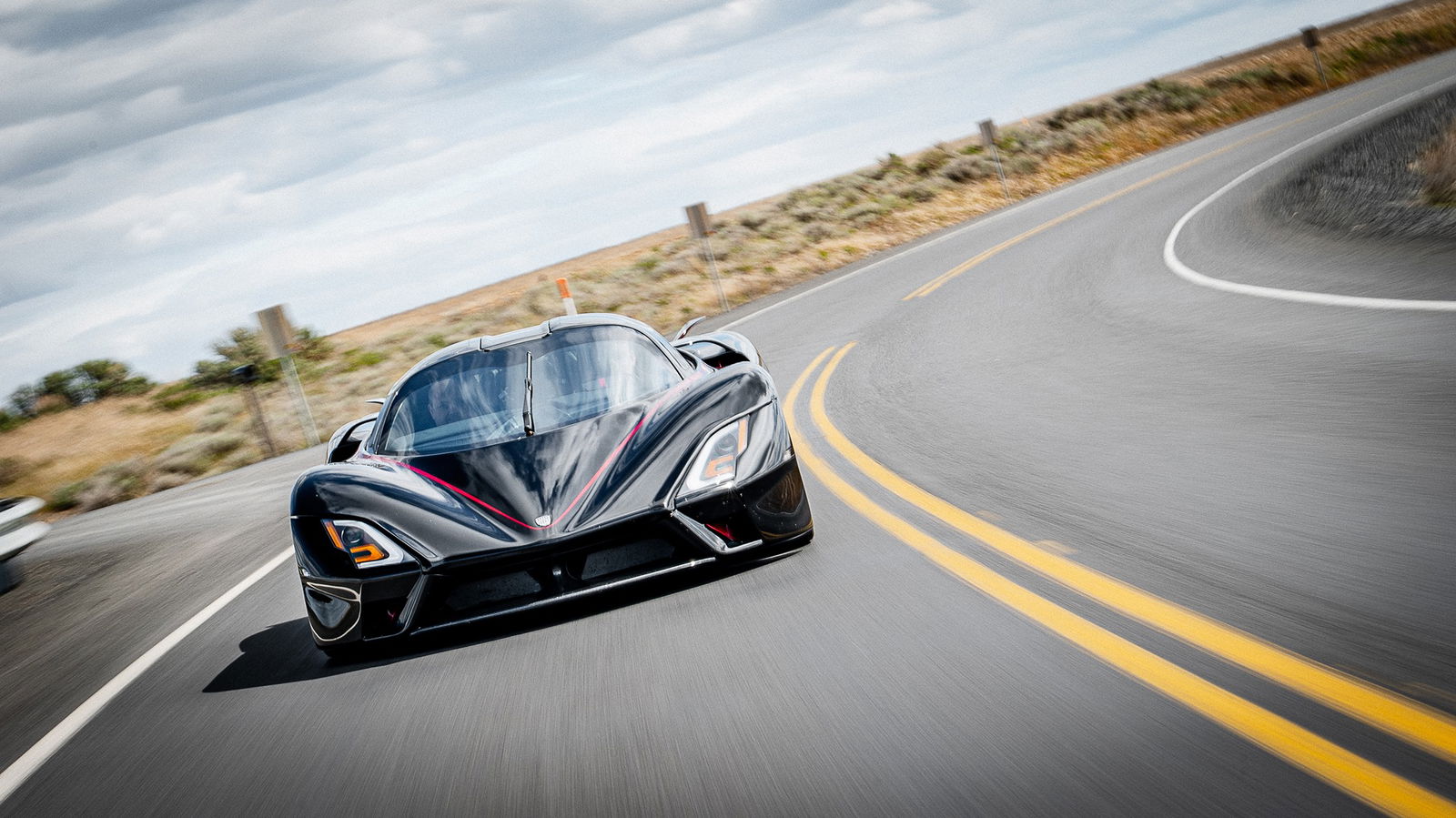 Watch The SSC Tuatara Sprint From 60-120mph In 2.5 Seconds