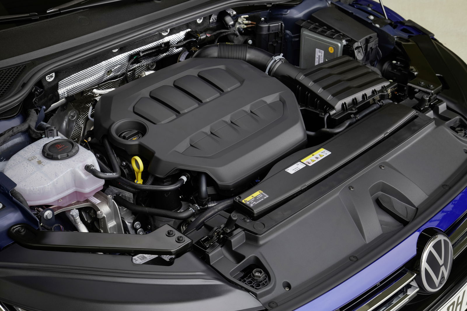 This could have been a VR6, but VW decided an inline-four was a better bet for the Arteon R