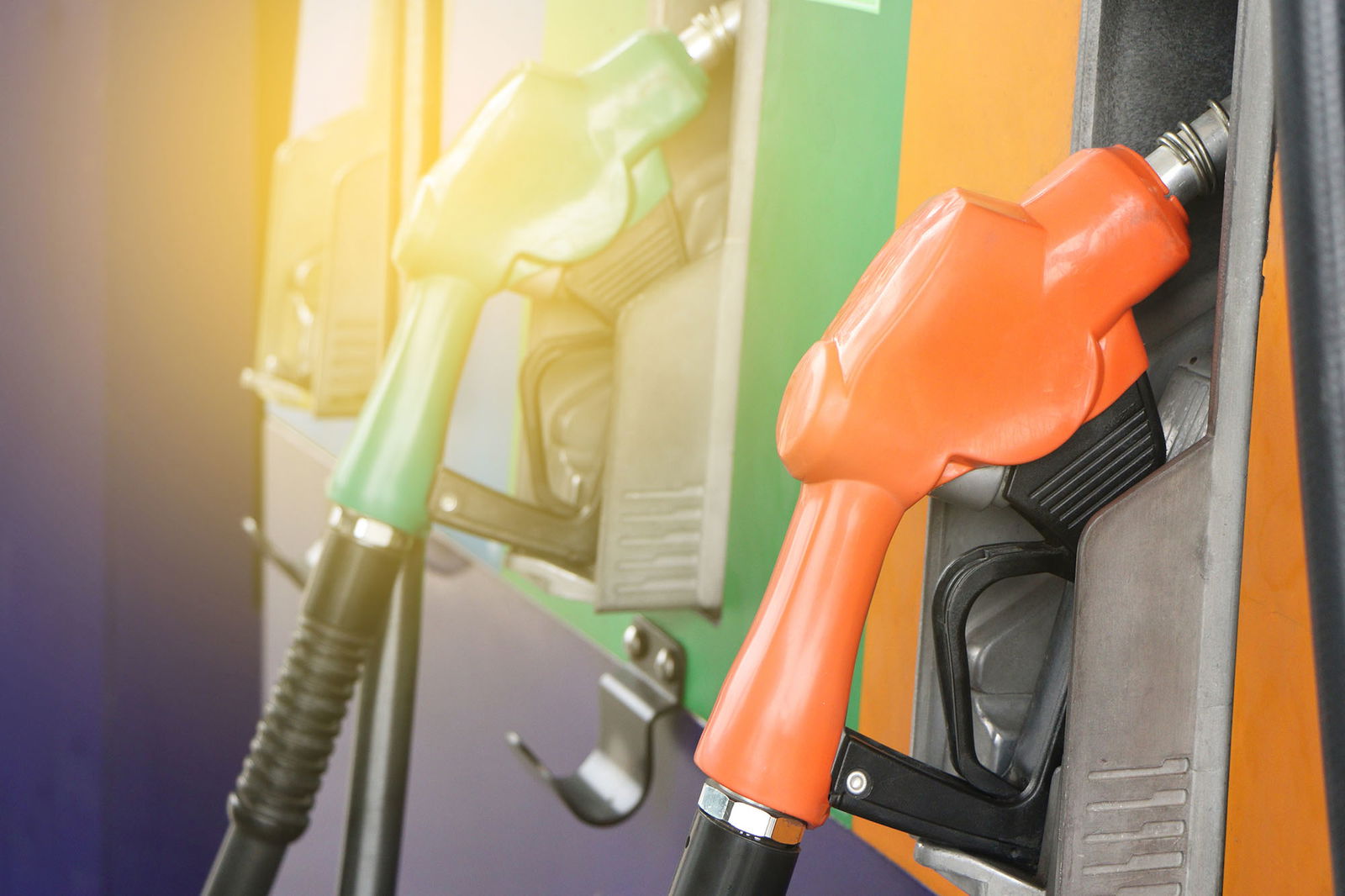 Synthetic Fuels Could Save The ICE And The Planet, Say Oil Refiners