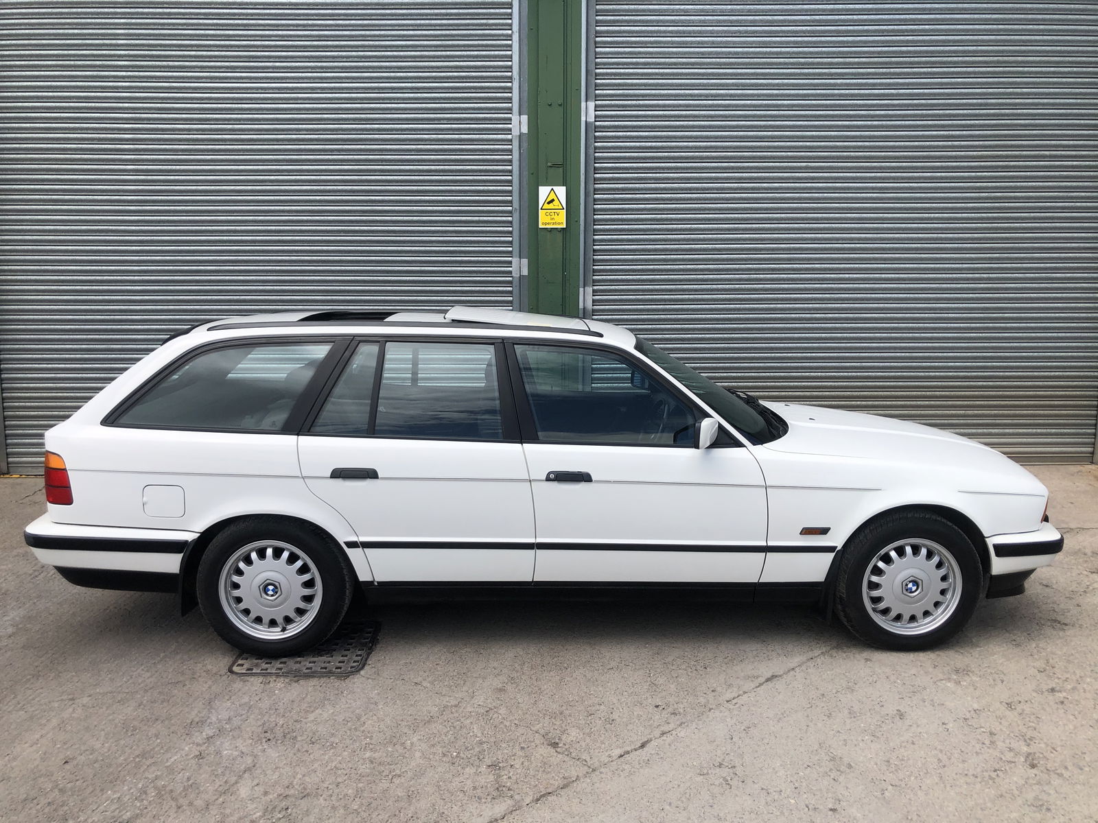 This E34 BMW 525iX Is An Attainable Unicorn