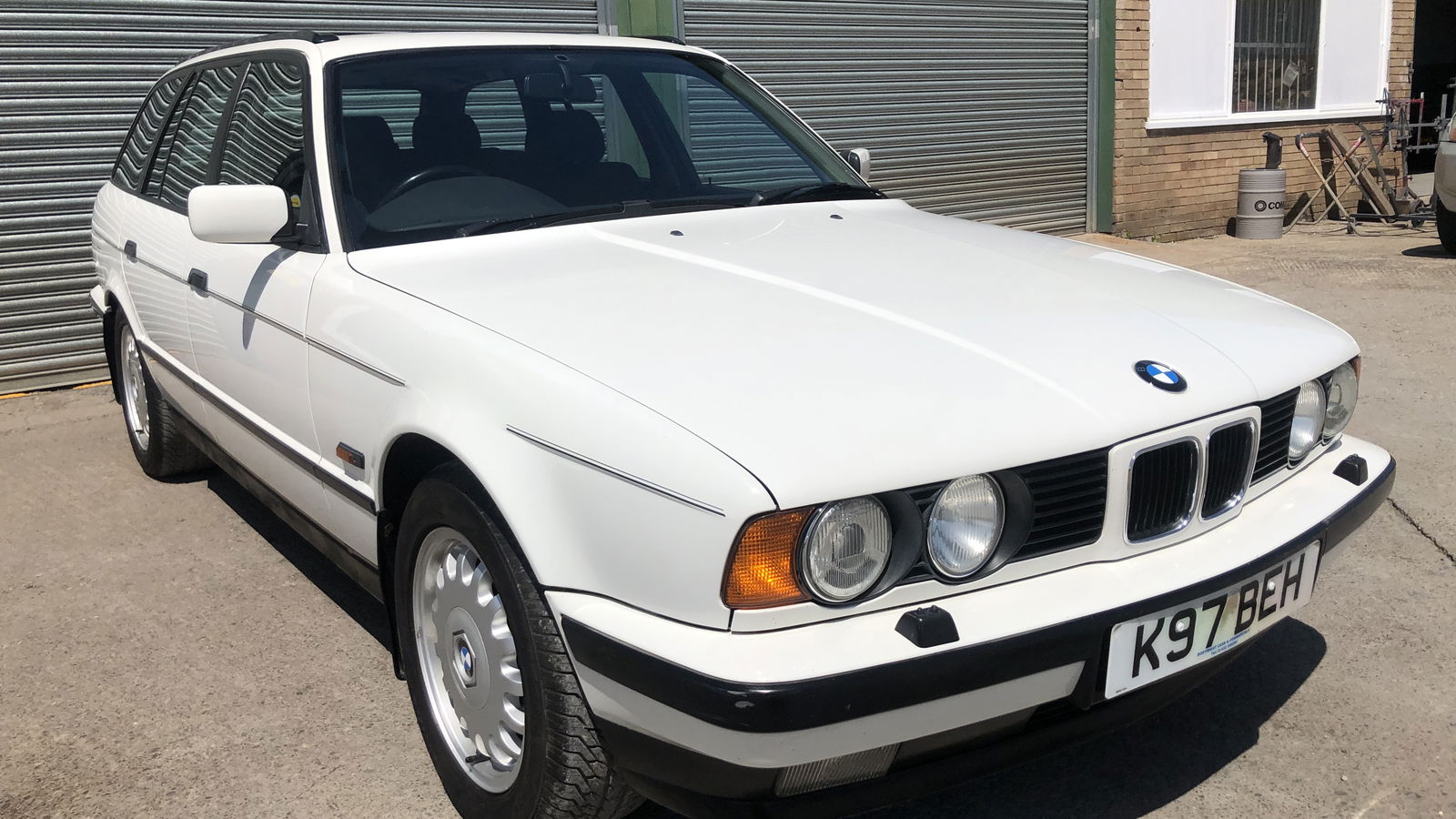 This E34 BMW 525iX Is An Attainable Unicorn