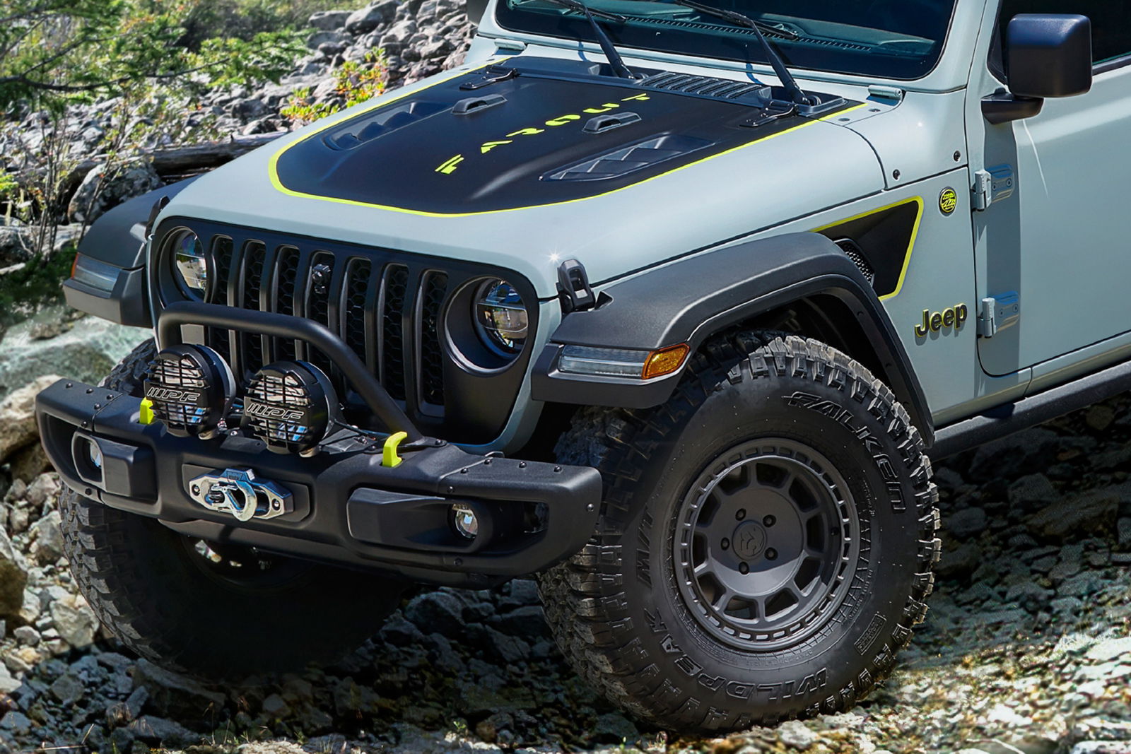 Ultra-Cool Jeep Gladiator Farout Concept Lets You Sleep Wherever You Park
