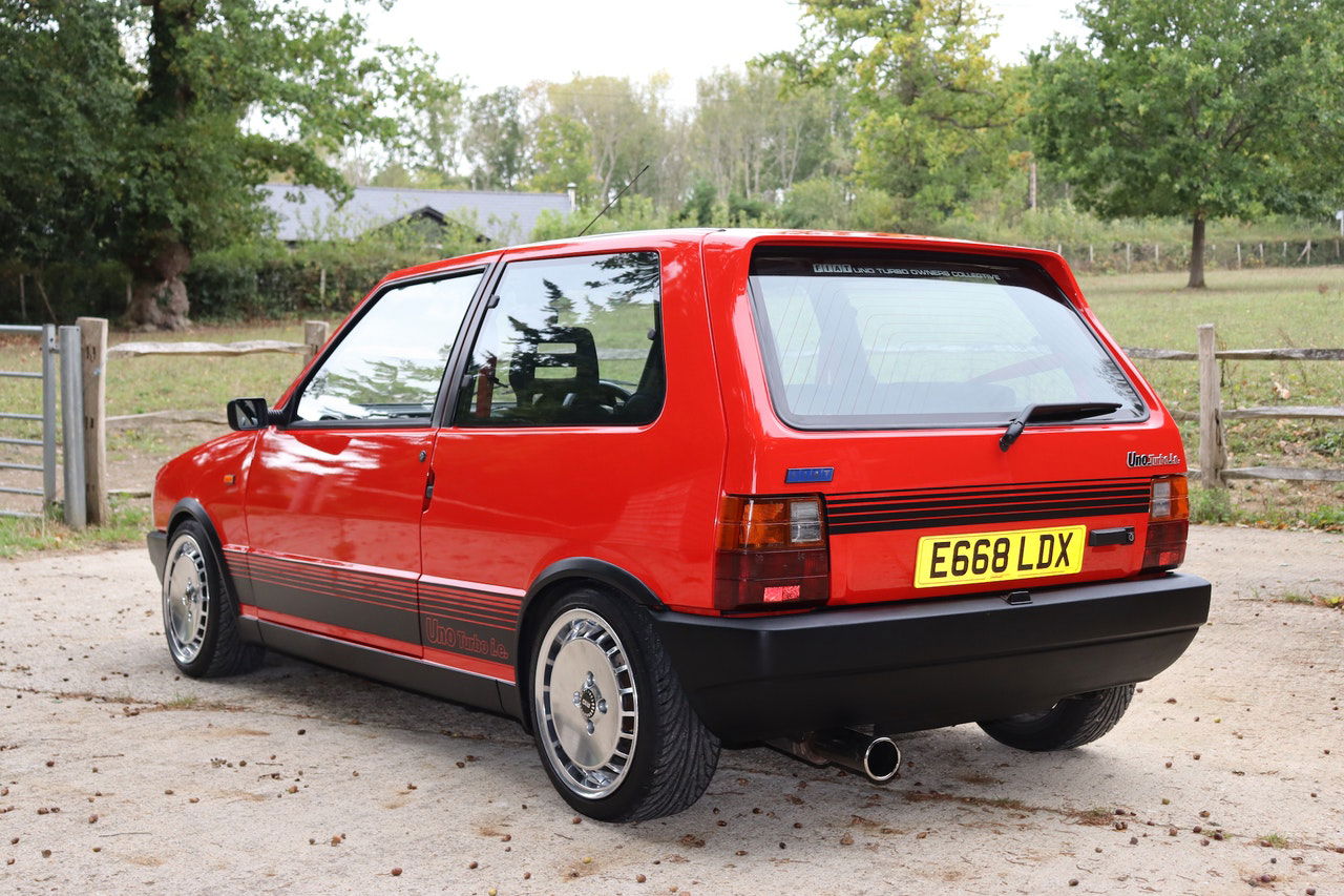 Hot Damn, Do We Want This Tastefully Modded Fiat Uno Turbo I.E
