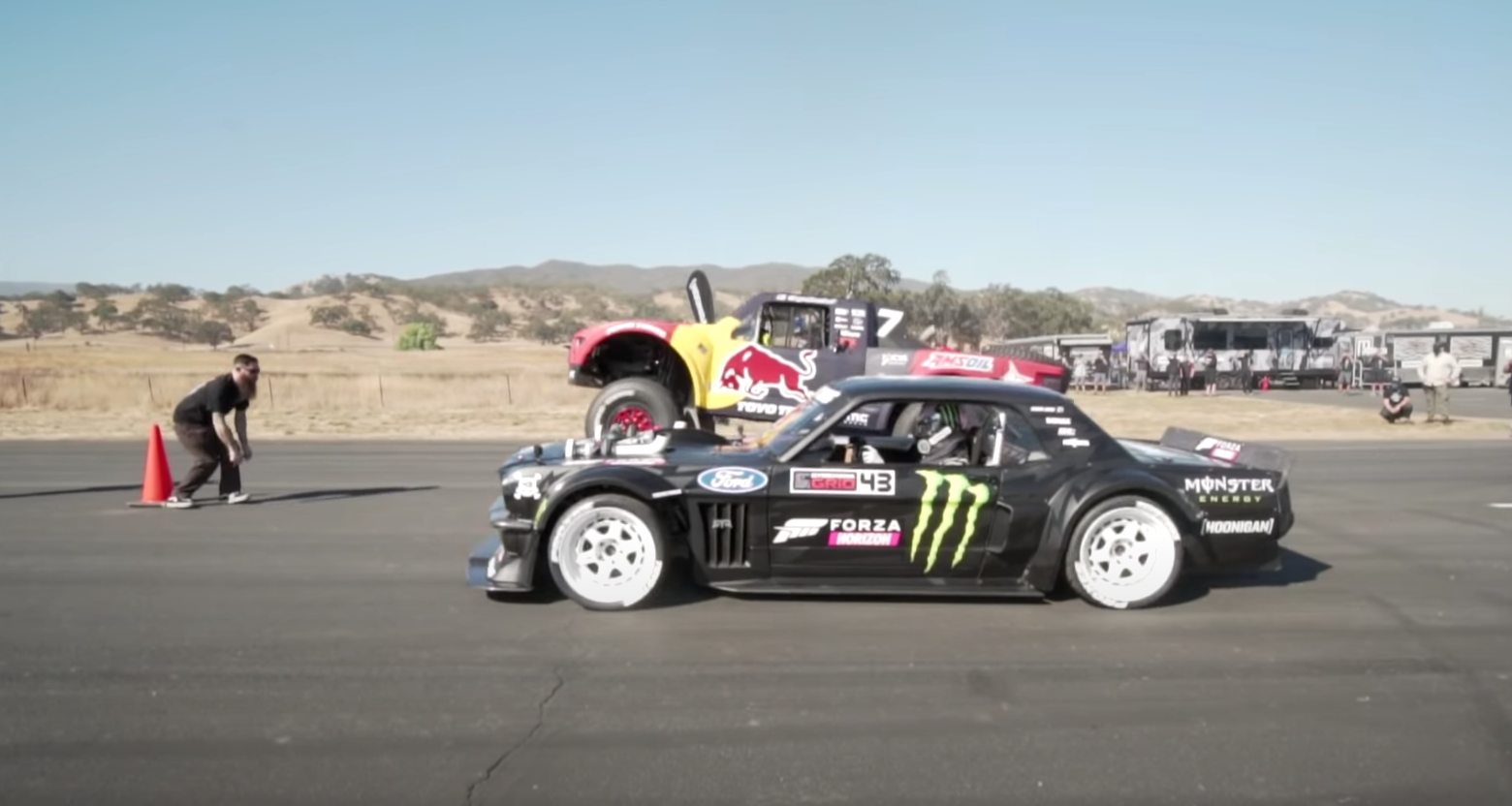 This Hoonicorn Vs Trophy Truck Drag Race Is Massively One-Sided But We Don't Mind