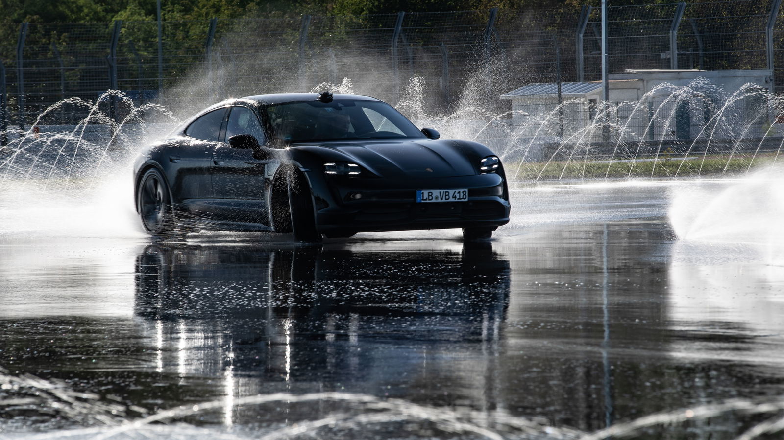 This Hoonicorn Vs Trophy Truck Drag Race Is Massively One-Sided But We Don't Mind