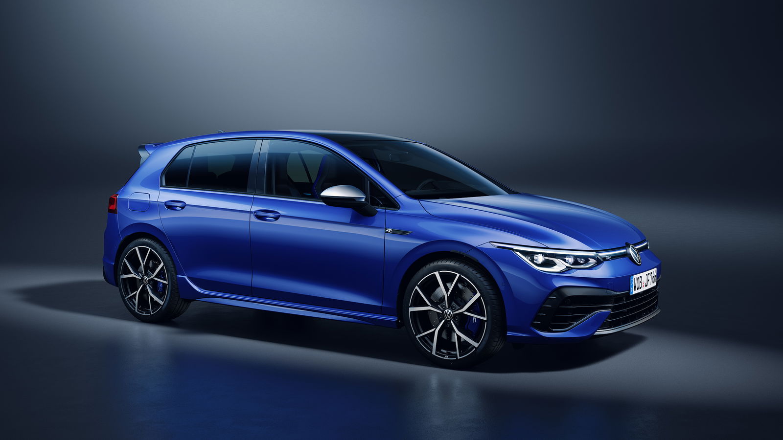 Prices Announced For New VW Golf GTI Clubsport and Golf R
