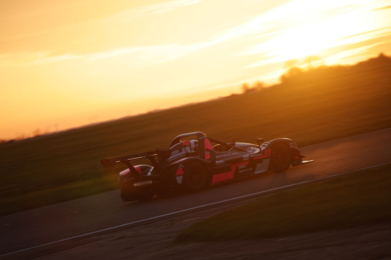 No-Windscreen Hypercars Embody Everything Worst About The Car Industry