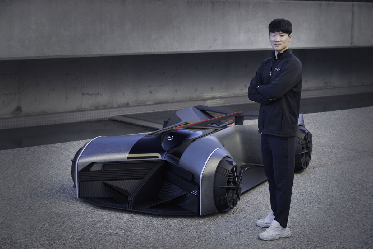 The Nissan GT-R (X) 2050 Is A 'Wearable Machine' For The Future