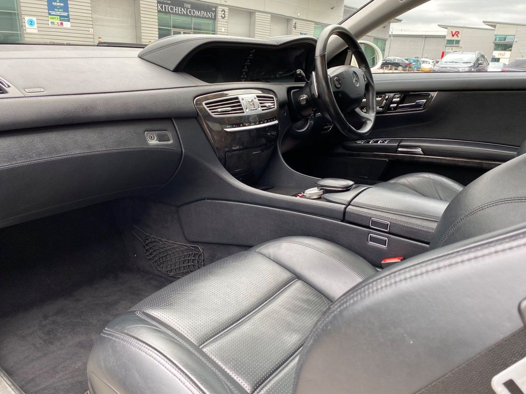 This £17k Mercedes CL63 Is The Classiest Way To Get AMG's 6.2 V8