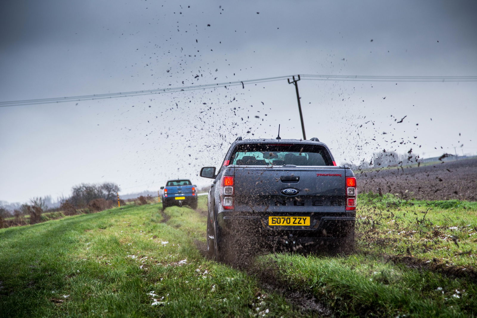 6 Key Differences Between A Normal Ford Ranger And The Raptor
