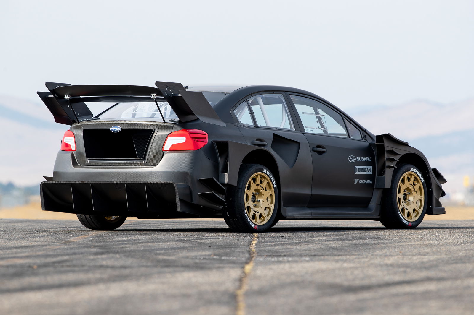 32 Killer Car Wallpapers For Your Desktop And Mobile