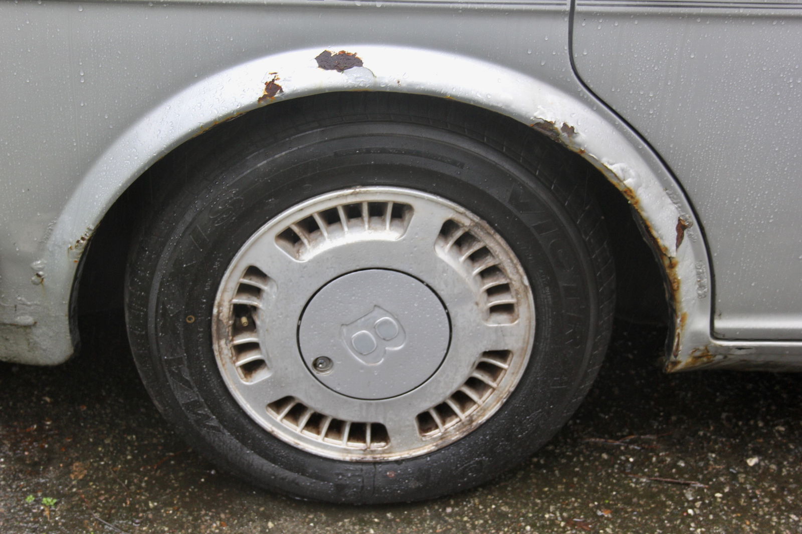 This Sad, 150,000-Mile Bentley Mulsanne Deserves To Be Rescued