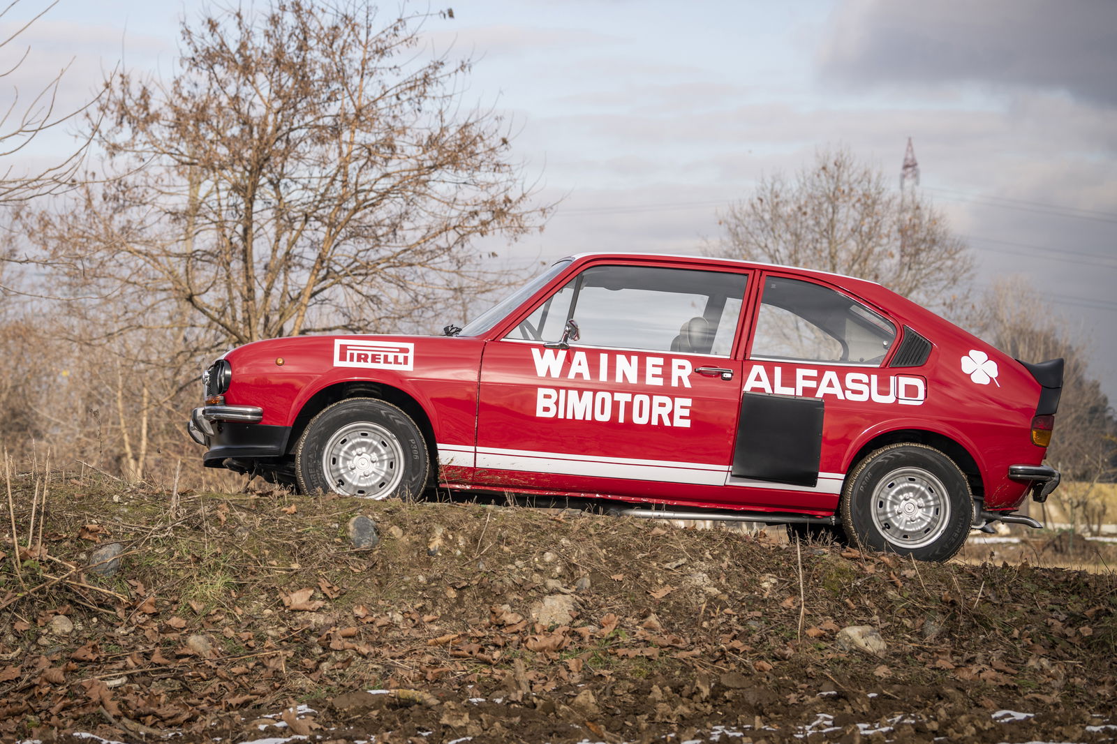 That Time When Alfa Romeo Built A Twin-Engined 4WD Rally Concept