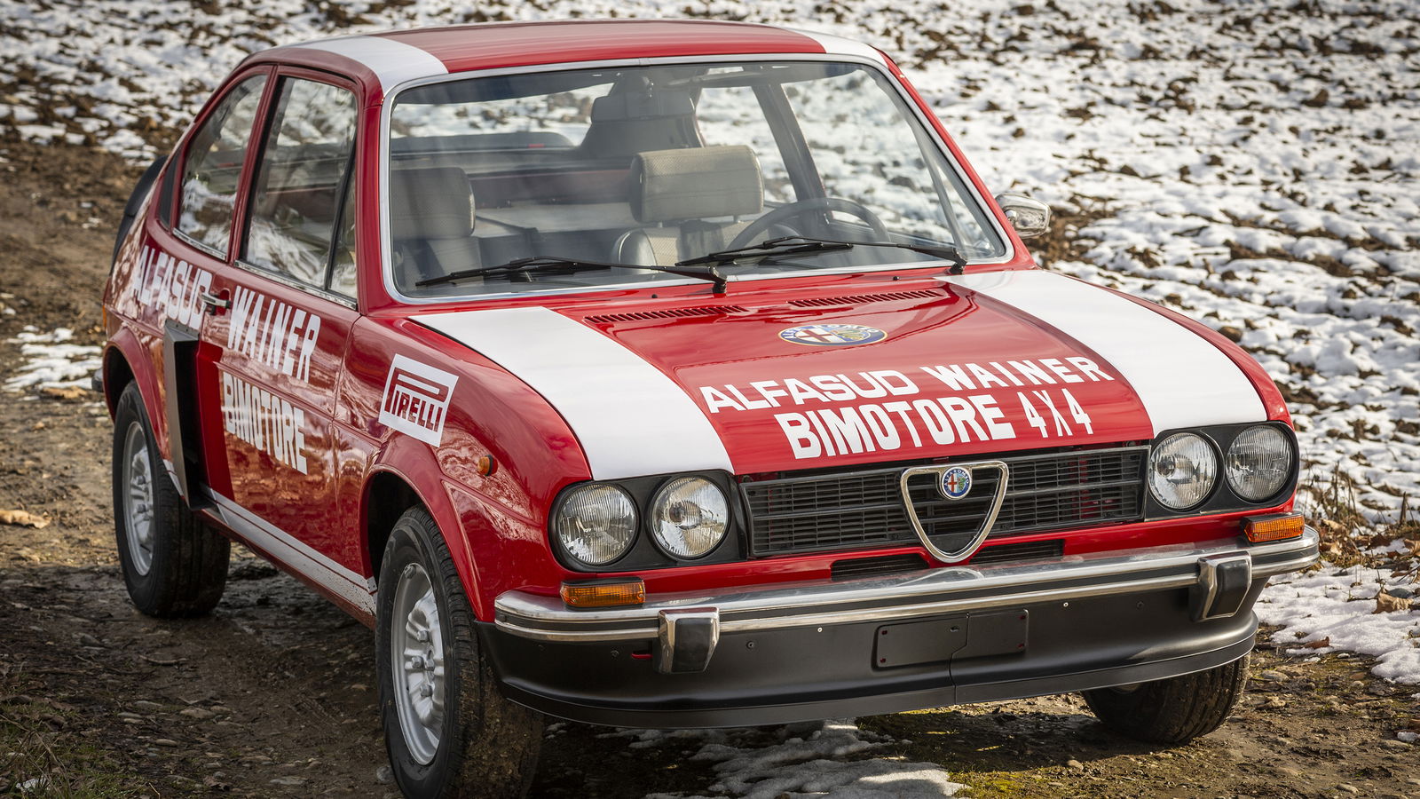 That Time When Alfa Romeo Built A Twin-Engined 4WD Rally Concept