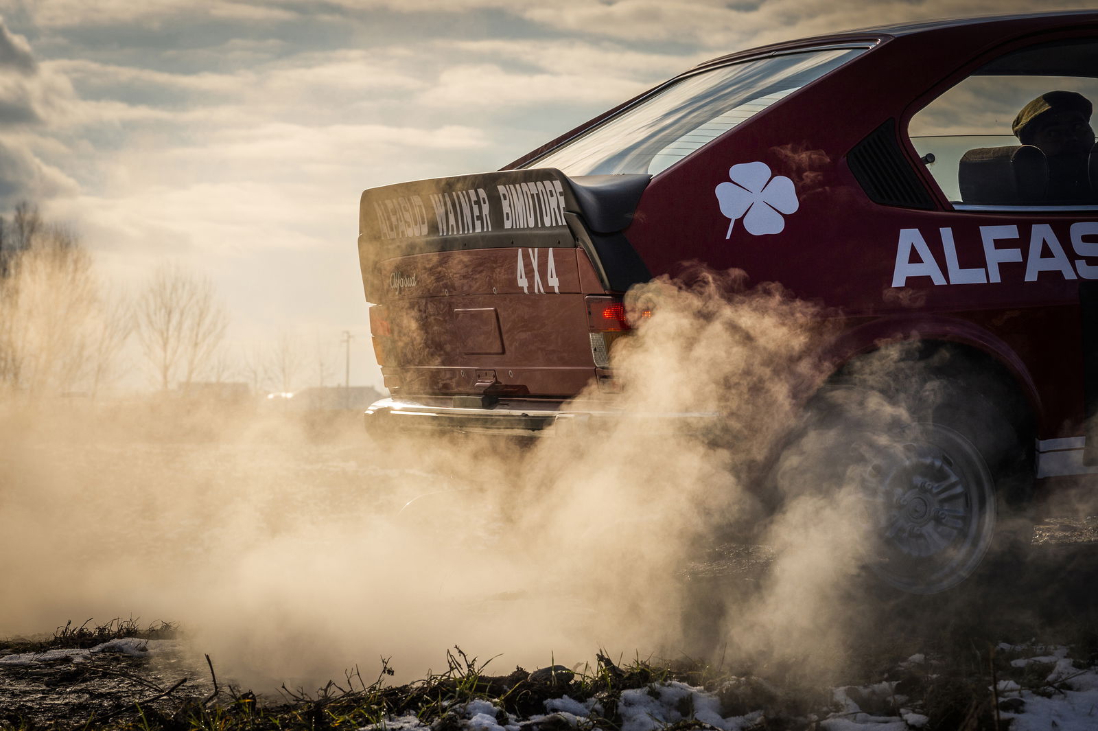 That Time When Alfa Romeo Built A Twin-Engined 4WD Rally Concept