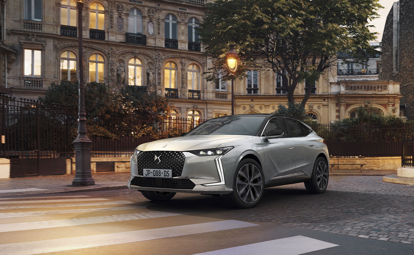 Hot Damn, The New Not-A-Citroen DS 4 Actually Looks Great