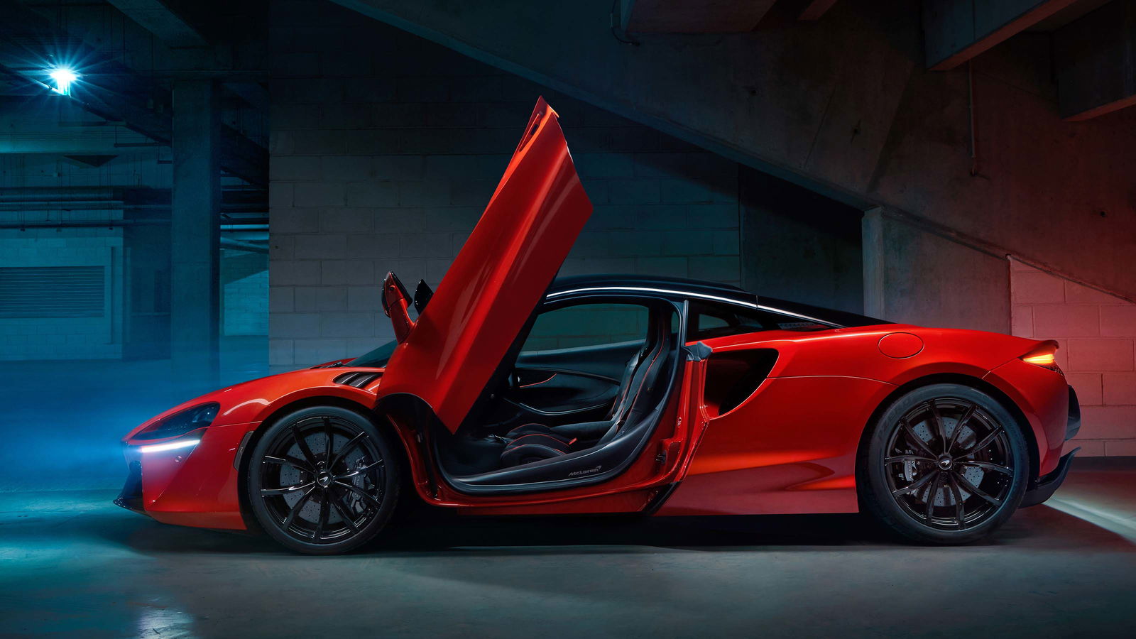 The 671bhp McLaren Artura Weighs Under 1400kg, Despite The Hybrid Stuff