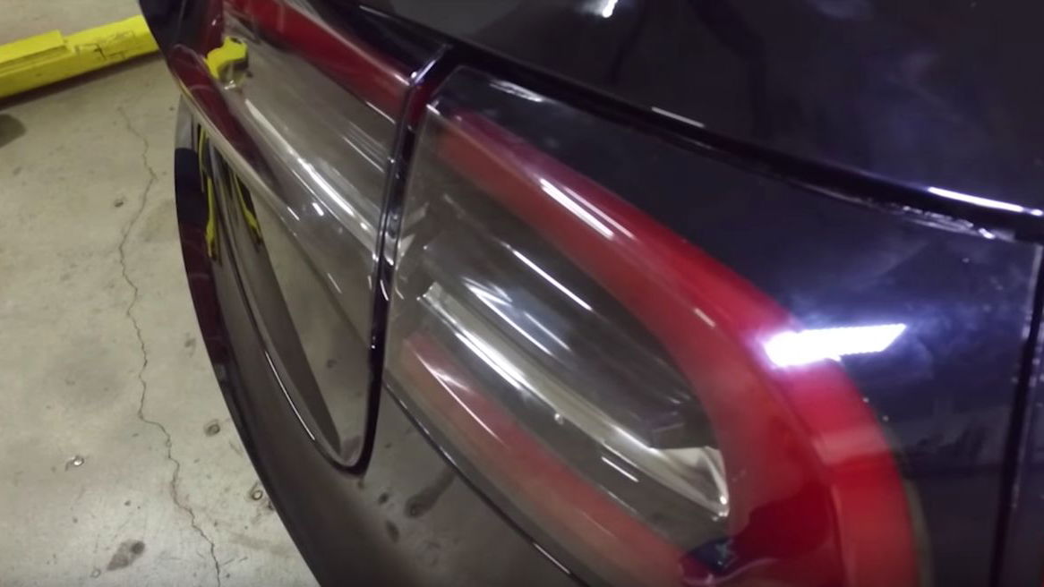 Musk Interviewed By Analyst Who Compared Tesla Model 3 Build Quality To 90s Kia