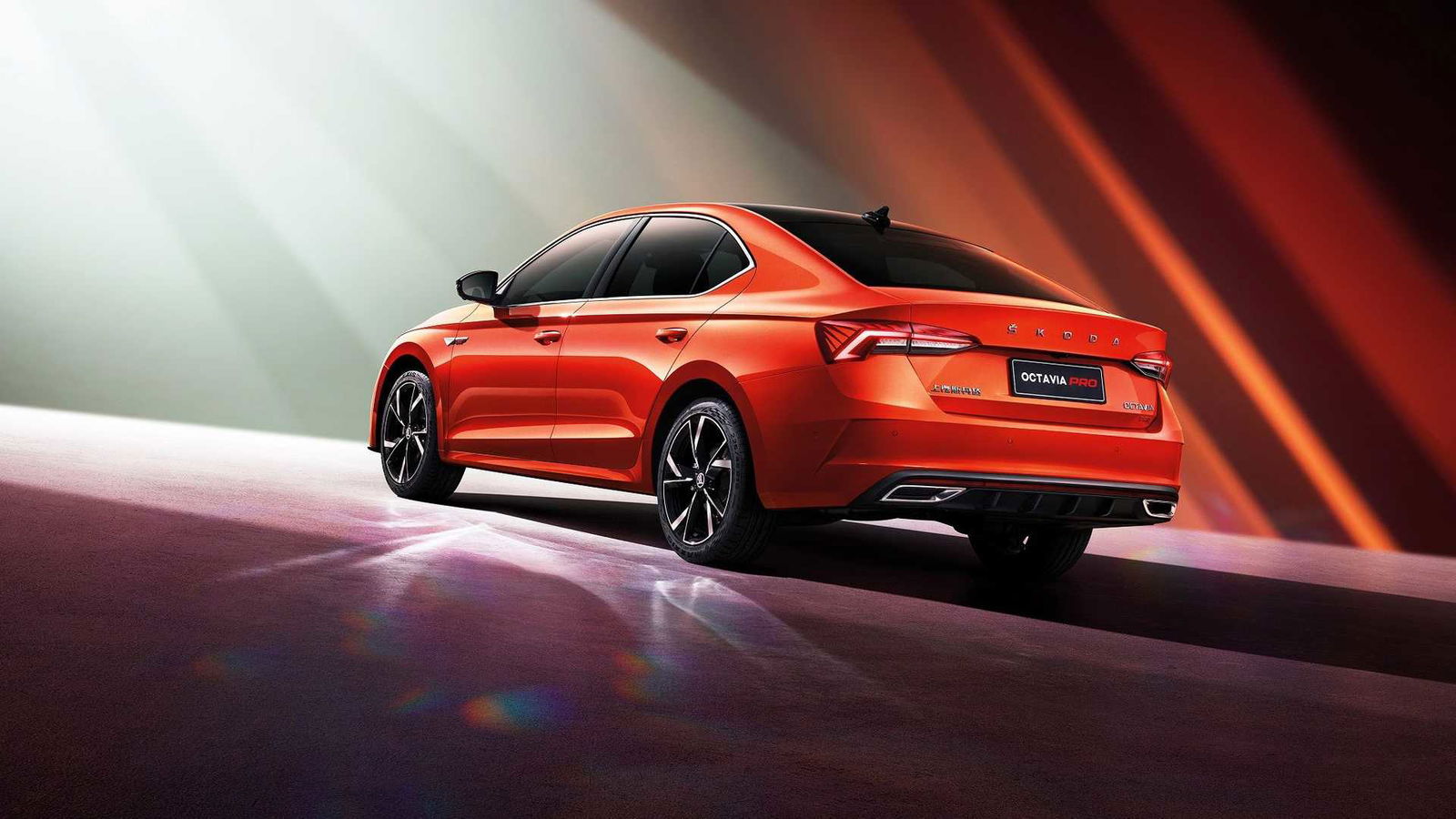 Limo-Like Legroom For Longer, China-Only Skoda Octavia Pro