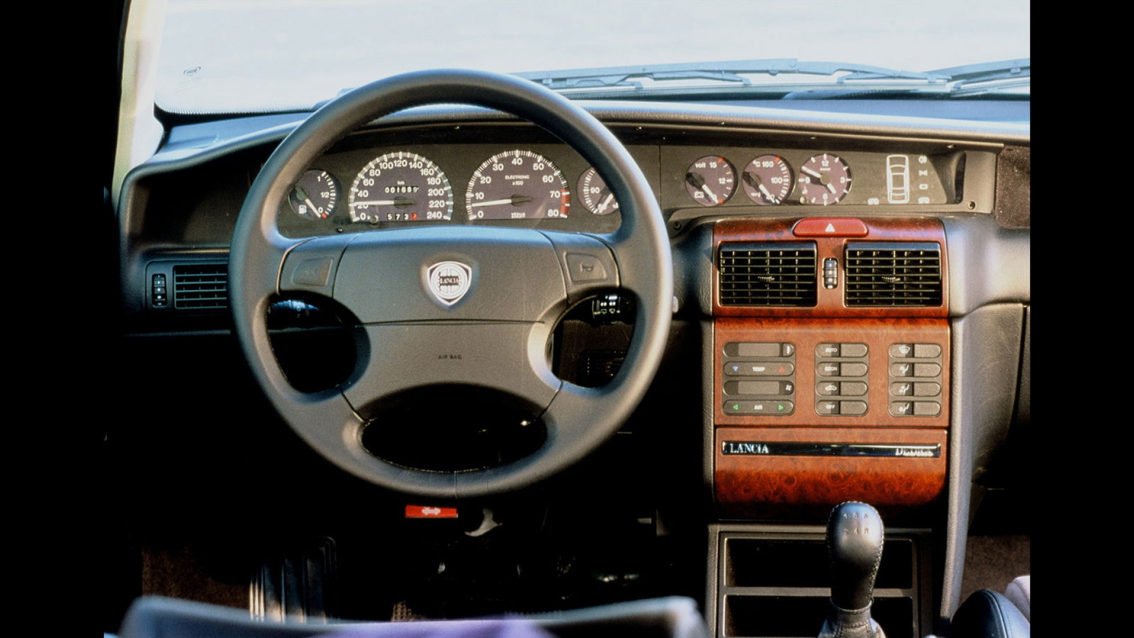 The Lancia Dedra HF Integrale Is A Sports Saloon Failure That Time Forgot