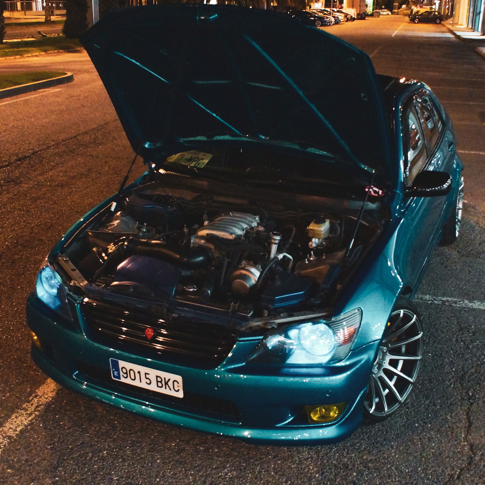 This V8-Swapped Lexus IS200 Is A Mad Mix Of Toyota, Mercedes And Opel