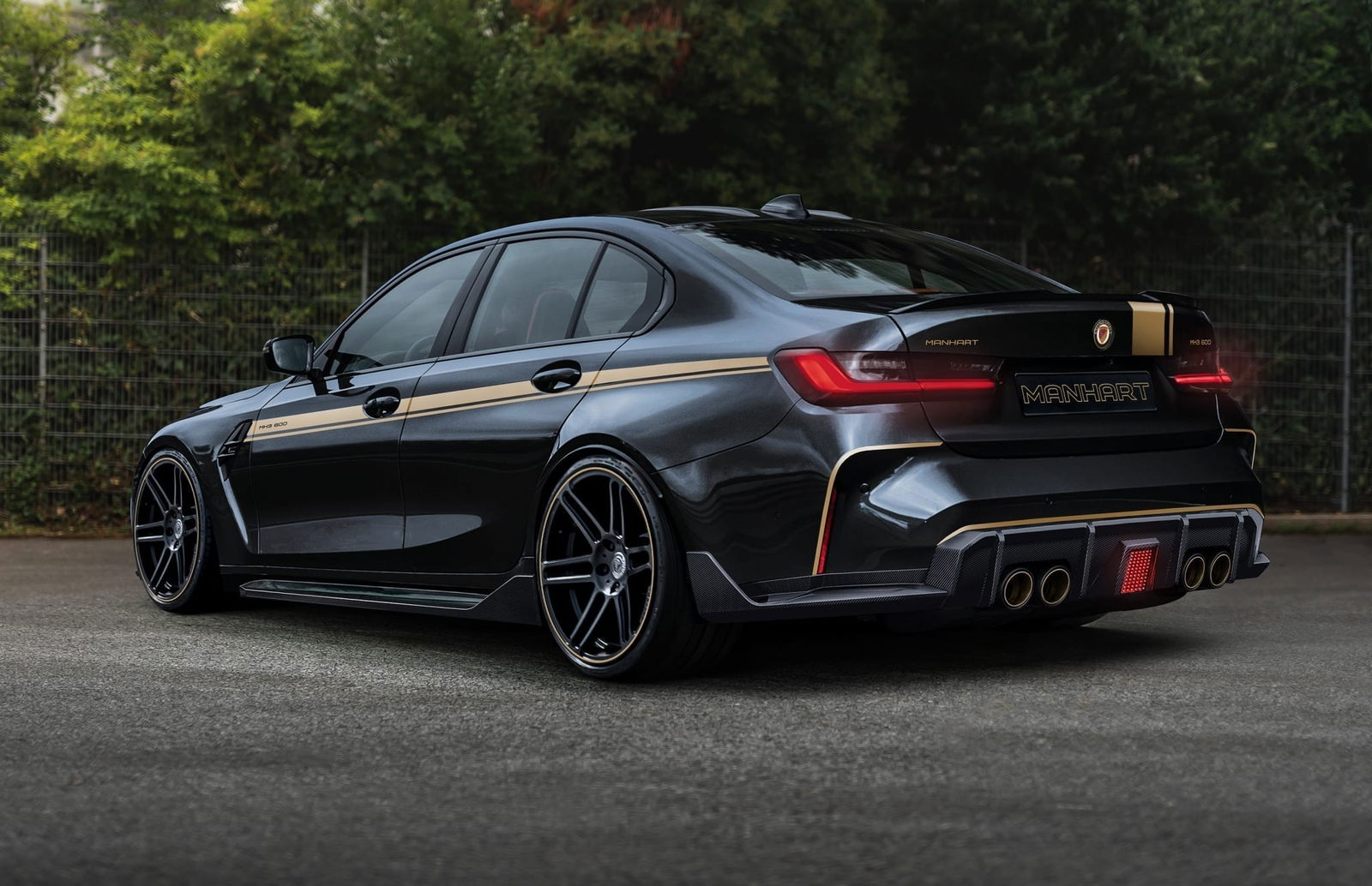 Manhart Will Give Your BMW M3/M4 600bhp And Many Gold Bits