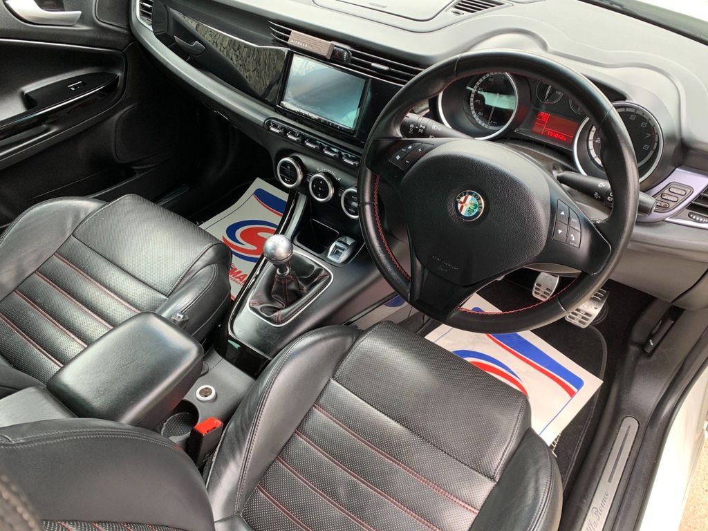 Is The 232bhp Alfa Romeo Giulietta Cloverleaf Tempting At £5000?
