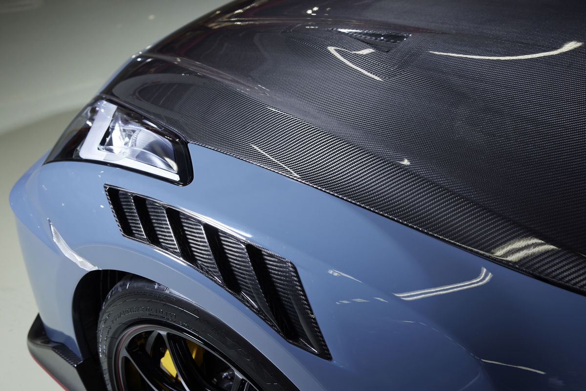 2022 Nissan GT-R Nismo Shows Off Its New Naked Carbon Bonnet